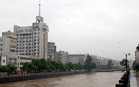 중국 후난성서 7층 아파트 무너져 내려…3명 사망·7명 부상