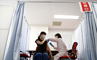 일본, 올여름 12~15세 청소년에 백신 접종 전망