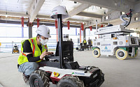 현대건설, 건설현장에 무인로봇 활용해 품질·안전 혁신 나선다