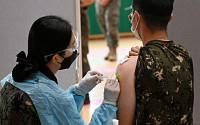 국방부, 30세 이상 장병에 교차접종 시행… '19일부터'