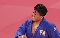 [도쿄올림픽] “잘 싸웠다” 유도 조구함, 연장 혈투 끝에 ‘은메달’