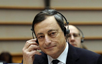 드라기 ECB 총재, 채권 매입 프로그램 확대할까