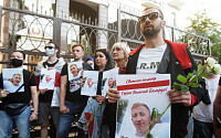 벨라루스 반체제 인사, 숨진 채 발견…“위장 자살 여부 조사”