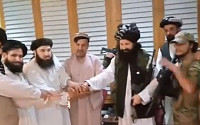 국민 버리고 간 아프간 대통령 동생, 탈레반에 충성 맹세했다