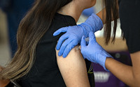미국 기업, 극심한 구인난에 “백신 미 접종자도 환영”