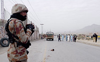 파키스탄 남서부 검문소서 자살폭탄 테러…3명 사망