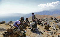탈레반 “저항군 최후 거점 판지시르 완전 장악”...저항군 “협상 준비됐다”