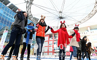 [포토]용산 아이파크몰에서 스케이트 즐기세요~