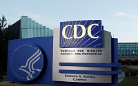 미국 CDC, 자문위 권고 일부 뒤집고 ‘부스터샷’ 승인