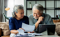 국민연금 받을 때 세금도 낸다고?