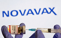 [속보] &quot;노바백스 백신 1월 국내 허가…미접종자 접종에 활용&quot;