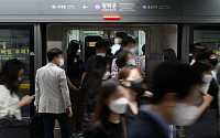 서울 대중교통도 '위드 코로나' 전환…25일부터 정상 운영 재개