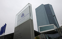 ECB, 기준금리 0%로 동결…&quot;채권매입 감속&quot; 지속