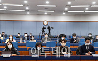 [포토] 패널토론하는 참석자들