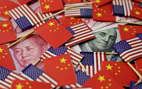 매파 돌아선 미국·비둘기 택한 중국...갈라진 G2,  세계경제 영향은