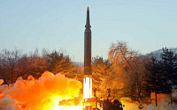 북한 “극초음속미사일 시험발사, 700km 명중”...요격 회피 가능 미사일 추정