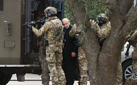 미 유대교 회당 인질범은 40대 영국인...바이든 “테러행위 규탄”