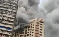 인도 뭄바이, 20층 아파트서 화재 발생…최고 7명 사망·15명 부상