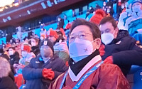 [베이징 동계올림픽] 황희 장관, 개회식 한복 참석 “무언의 항의다”