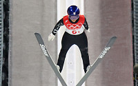 [베이징 동계올림픽] &quot;왜 여자만&quot;...스키점프 무더기 실격 부른 유니폼 규정 보니