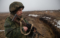 [종합] 꺼지는 줄 알았던 우크라이나 사태 급변하나…러시아 “우크라군, 친러 반군 공격”