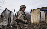 “러시아 용병 300명, 민간인 복장으로 돈바스 잠입”