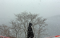 [오늘 날씨] 전국 밤까지 눈·비 ‘강추위’…중부지역 미세먼지