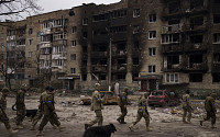 [우크라이나 침공] 러시아 군, 마카리우서도 132명 집단학살 의혹