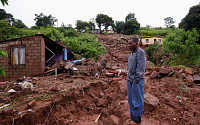 남아공 홍수로 현재까지 최소 259명 사망