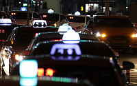 택시잡기 ‘전쟁’ 벌어진다…사회적 거리두기 해제·기사 수 감소