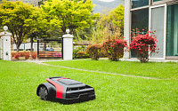 LG전자, 한국형 ‘잔디깎이 로봇’ 출시…580만원