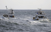 일본 홋카이도 관광선 침몰...탑승자 26명중 4명 구조했지만 의식불명