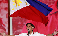 필리핀 차기 대통령 ‘봉봉’ 마르코스는 누구
