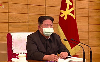 북한, 전날 신규 발열자 39만여 명…김정은 “약 제때 공급 안돼” 질타