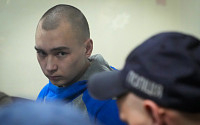 [우크라이나 침공] 러시아 병사, 첫 전범 재판서 민간인 살해 인정