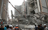 [포토] 이란, 10층 빌딩 붕괴...최소 5명 사망