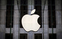 애플, 인플레‧구인난에 임금 인상 결정
