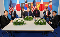 尹, 내달 18일 美캠프데이비드서 한미일 정상회의…북핵·경제안보 협의