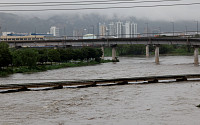 중부 폭우로 호우대비 2단계 격상…위기경보도 '경계'