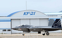 [포토] 차세대 한국형 전투기 KF-21 보라매