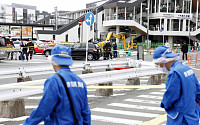 NHK &quot;아베 총격범 자택서 폭발물 가능성 물질 다수 발견&quot;