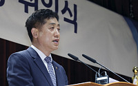 '취임 1년' 김주현 금융위원장, 금융시장 안정·혁신 공약 위해 달린다