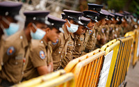 ‘국가부도’ 스리랑카, 군병력 3분의 1 감축