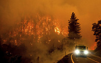 미국 캘리포니아 북부서 올 들어 가장 큰 산불 발생