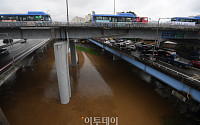 [포토] 서울 도시고속도로 통제로 출근길 교통체증