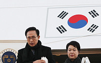 [포토]이명박 대통령 "중동 순방 잘 다녀 왔습니다"