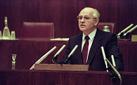 고르바초프 전 소련 대통령 91세 나이로 사망