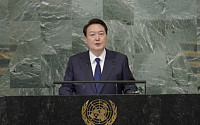 尹, 유엔 연설 “연대” 사무총장엔 “북핵 대응”…두 마리 토끼