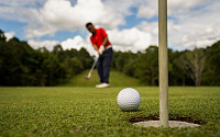 [이슈크래커] 가을 성수기 맞은 골프 '인기'…&quot;이럴 때일수록 '골프보험' 주목하세요&quot;