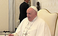 프란치스코 교황 “러시아ㆍ우크라이나 전쟁, 터무니없고 잔인해”